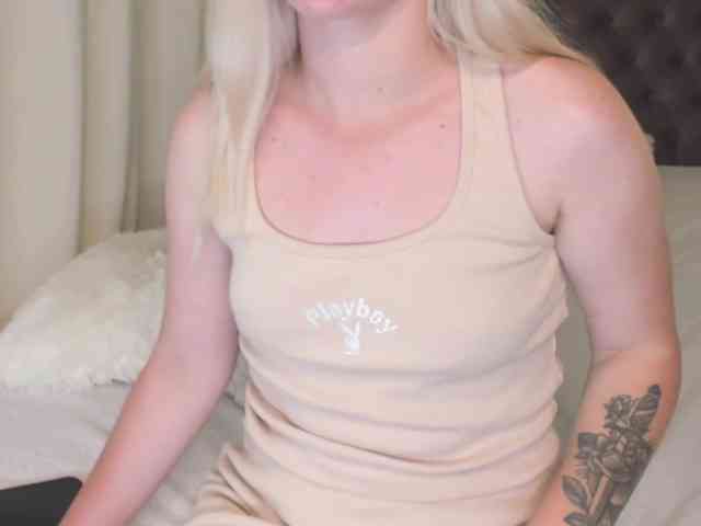 HollyTaillor webcam