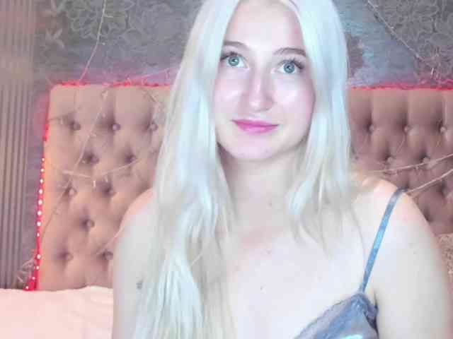 HollyTaillor webcam