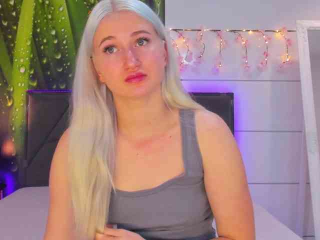 HollyTaillor webcam