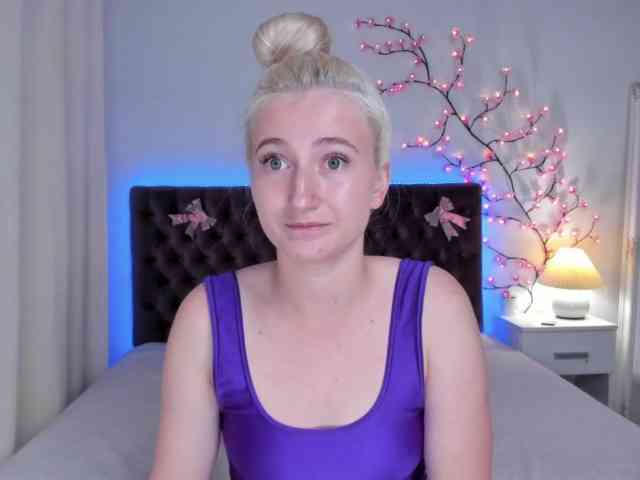 Модель: HollyTaillor