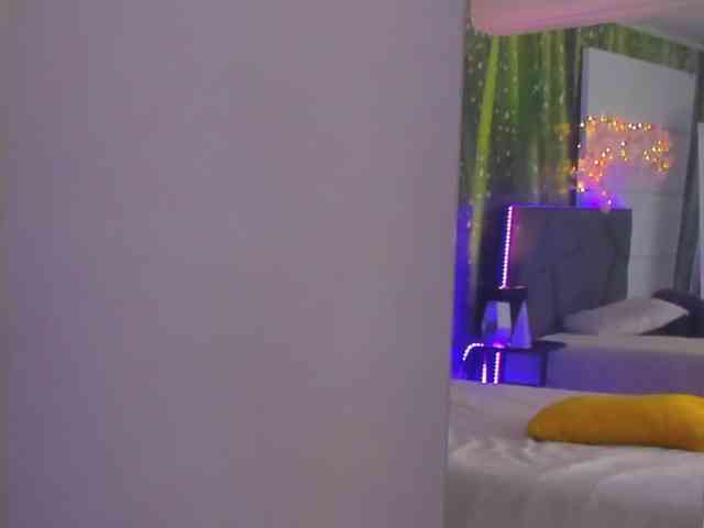 HollyTaillor webcam