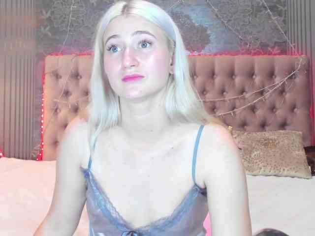 HollyTaillor webcam