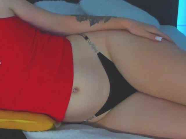 HollyTaillor webcam