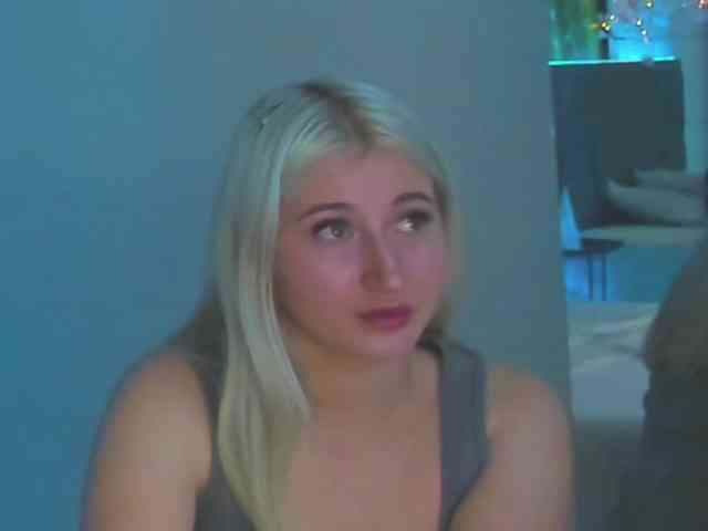HollyTaillor webcam