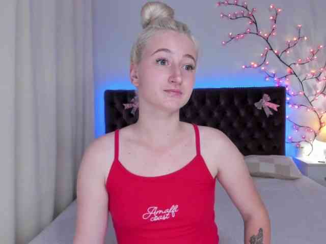 HollyTaillor webcam
