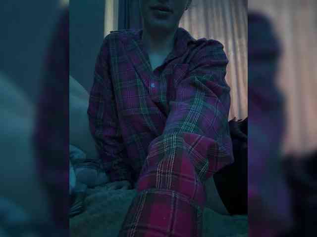 MilaMil28 webcam