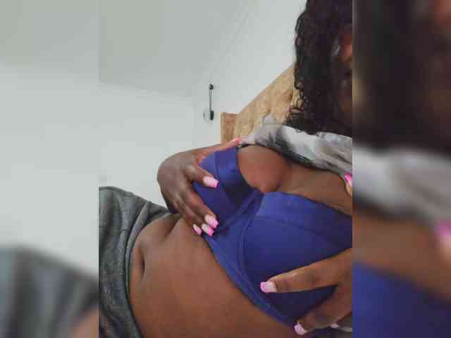 AfricanShyQueen1 webcam