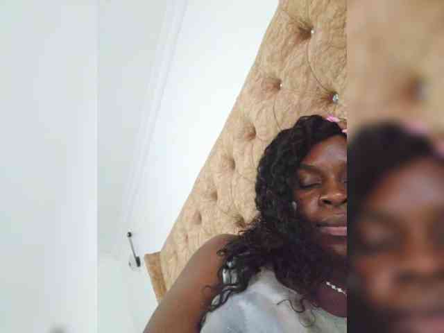 AfricanShyQueen1 webcam