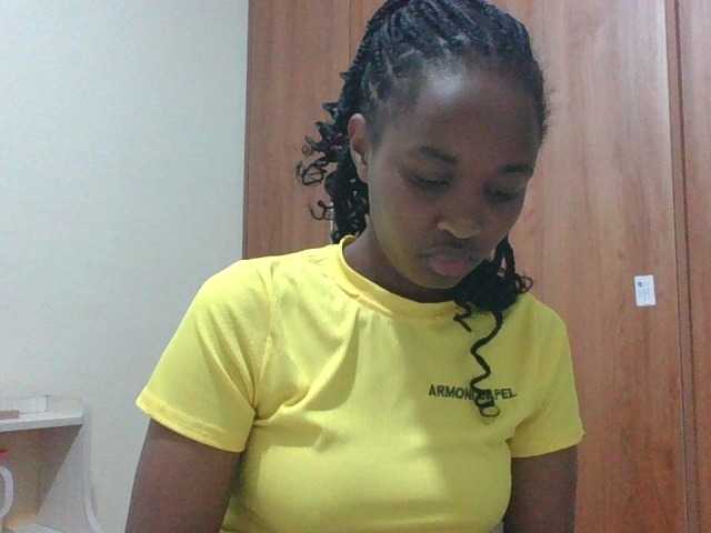 shanizz001's BongaCams show and profile