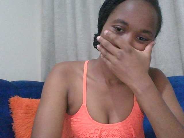 shanizz001's BongaCams show and profile