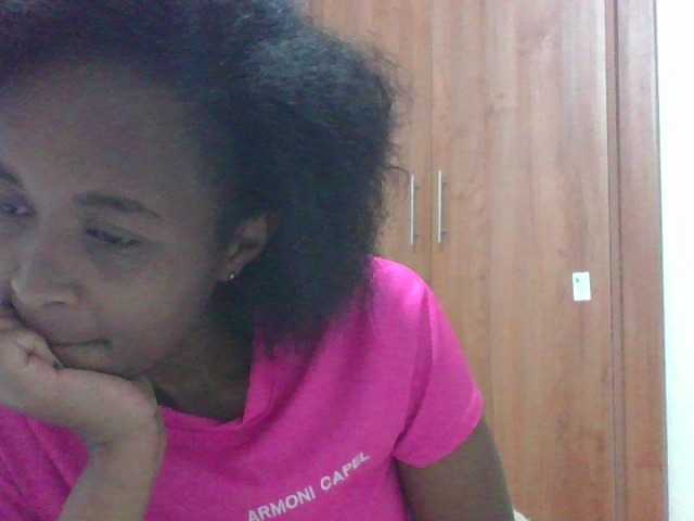 shanizz001's BongaCams show and profile