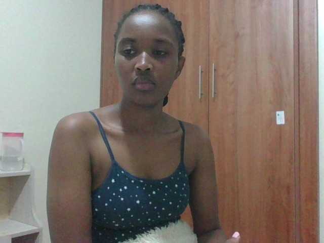 shanizz001's BongaCams show and profile