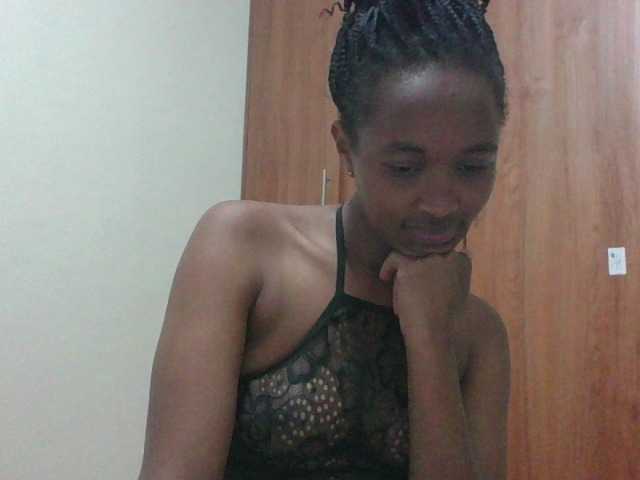 shanizz001's BongaCams show and profile