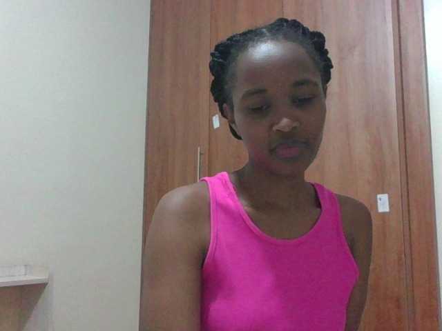 shanizz001's BongaCams show and profile