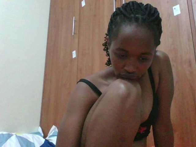 shanizz001's BongaCams show and profile