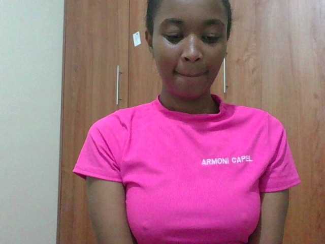 shanizz001's BongaCams show and profile