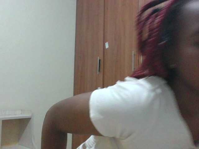 shanizz001's BongaCams show and profile