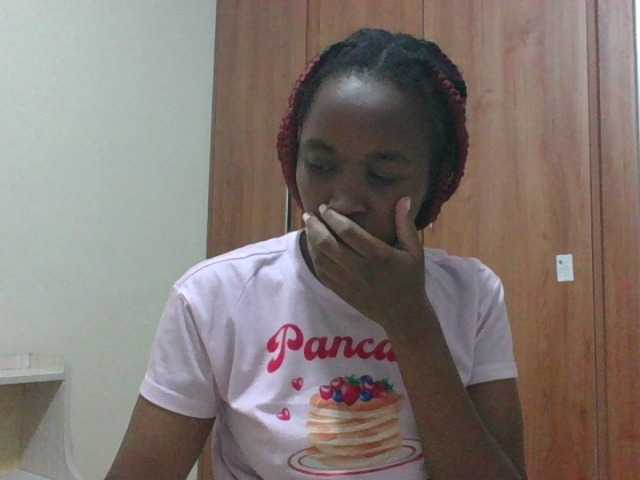 shanizz001's BongaCams show and profile