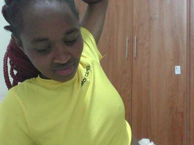 shanizz001's BongaCams show and profile