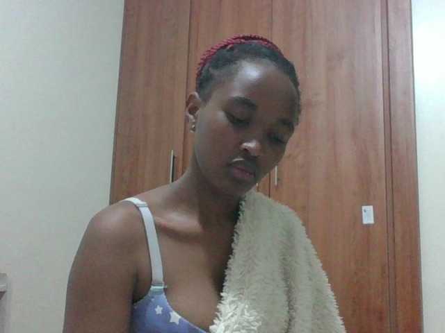 shanizz001's BongaCams show and profile