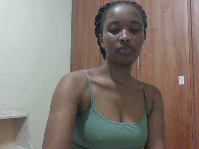 shanizz001's BongaCams show and profile