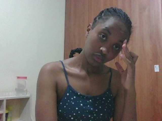 shanizz001's BongaCams show and profile