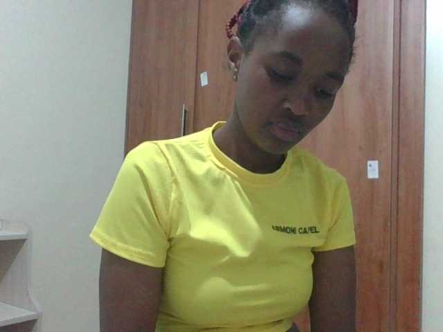 shanizz001's BongaCams show and profile