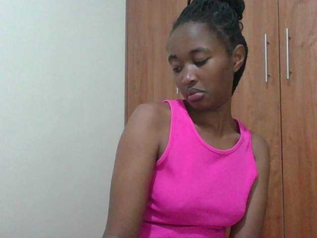 shanizz001's BongaCams show and profile