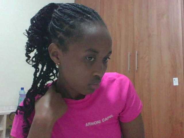 shanizz001 live cam profile