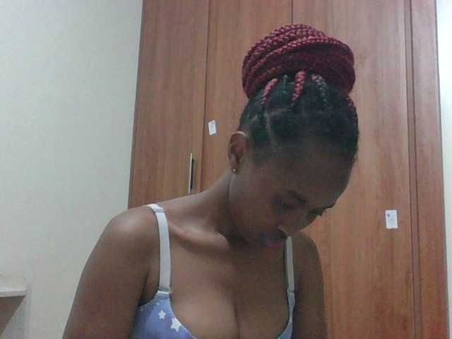 shanizz001's BongaCams show and profile