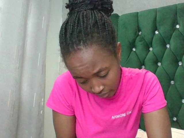 shanizz001's BongaCams show and profile