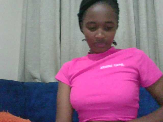 shanizz001's BongaCams show and profile