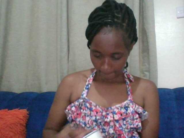 shanizz001's BongaCams show and profile