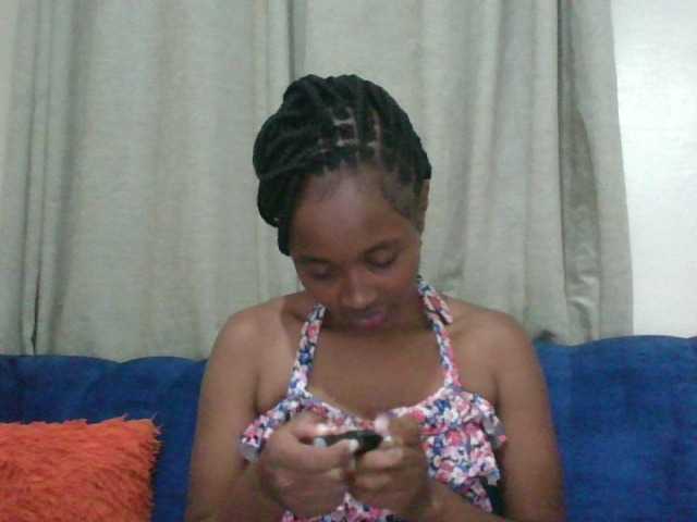 shanizz001's BongaCams show and profile