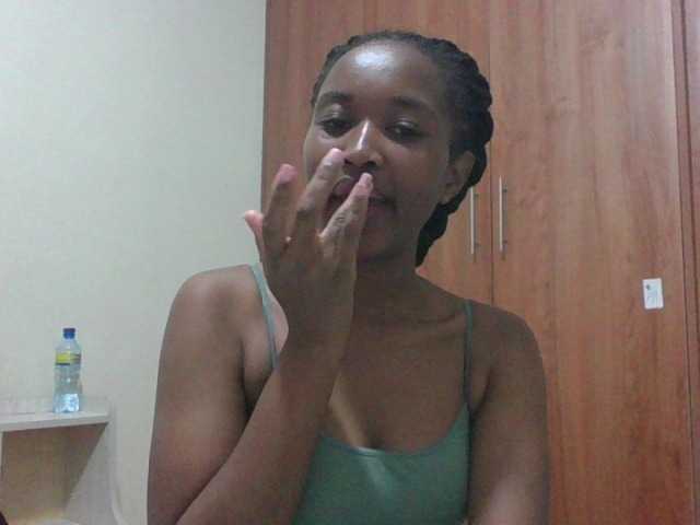 shanizz001's BongaCams show and profile