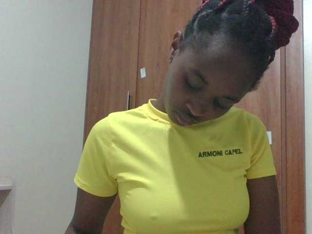 shanizz001's BongaCams show and profile