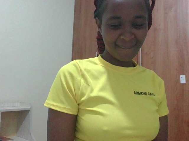 shanizz001's BongaCams show and profile