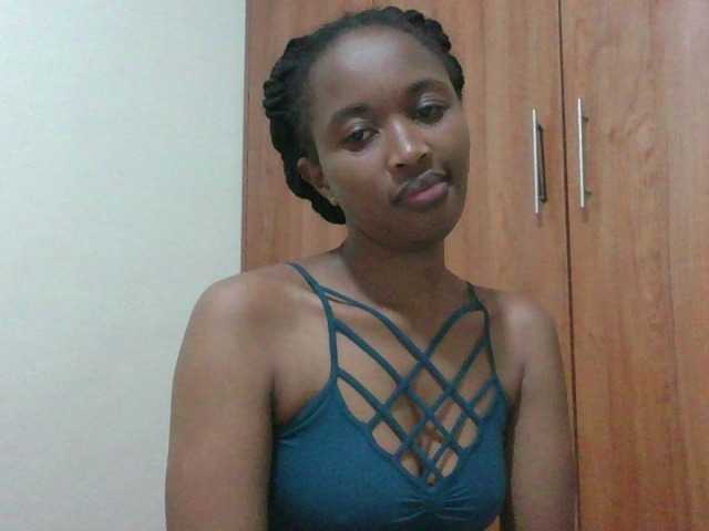 shanizz001's BongaCams show and profile