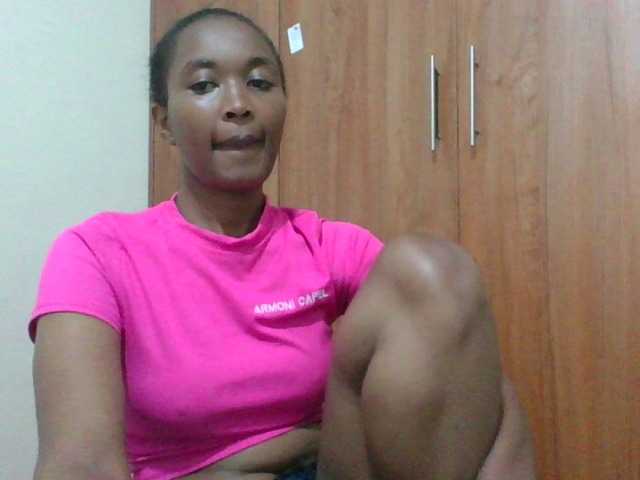 shanizz001's BongaCams show and profile