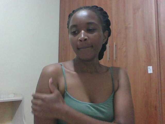 shanizz001's BongaCams show and profile