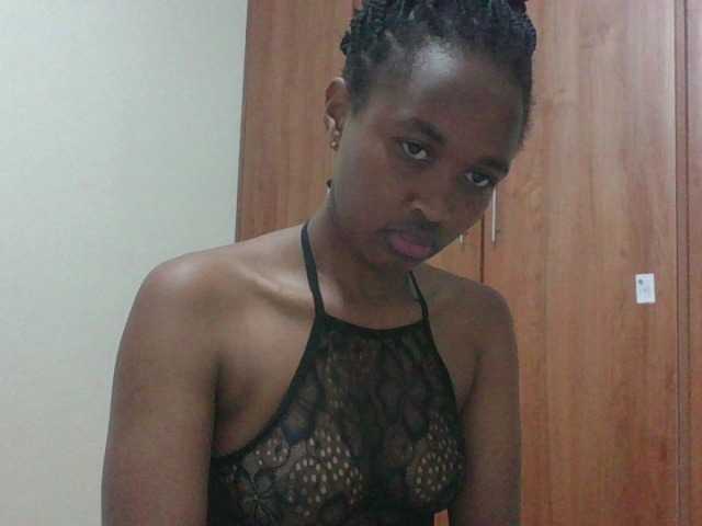 shanizz001's BongaCams show and profile