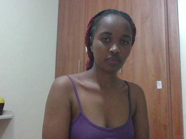 shanizz001's BongaCams show and profile