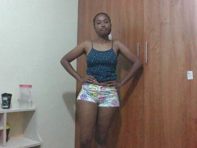 shanizz001's BongaCams show and profile