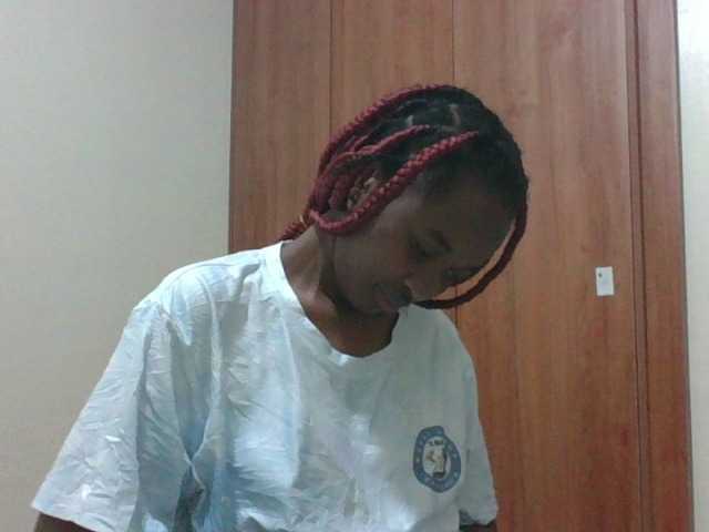 shanizz001's BongaCams show and profile