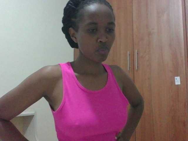 shanizz001 live cam profile