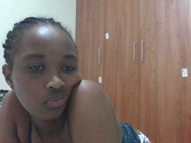 shanizz001 live cam profile