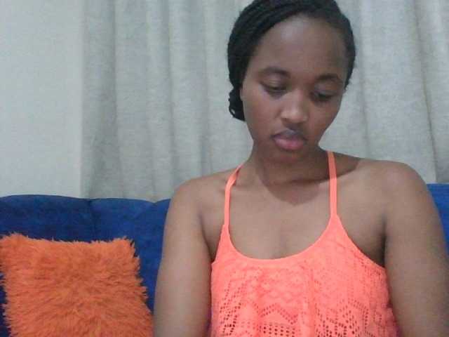 shanizz001's BongaCams show and profile