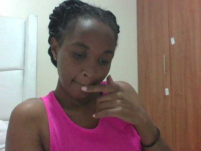 shanizz001's BongaCams show and profile