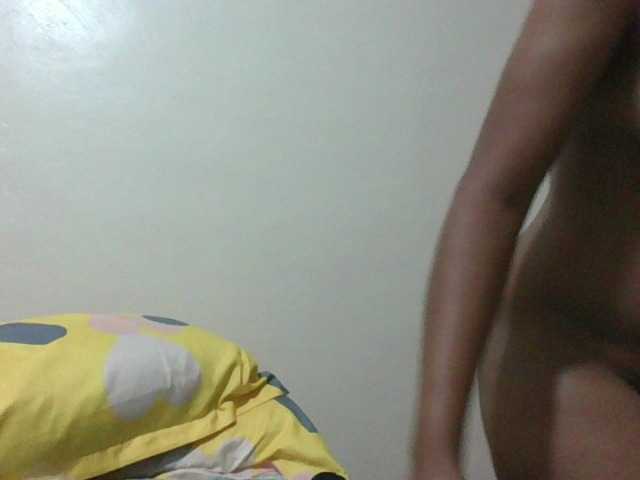 shanizz001's BongaCams show and profile