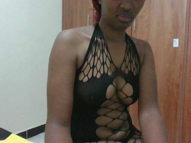 shanizz001's BongaCams show and profile